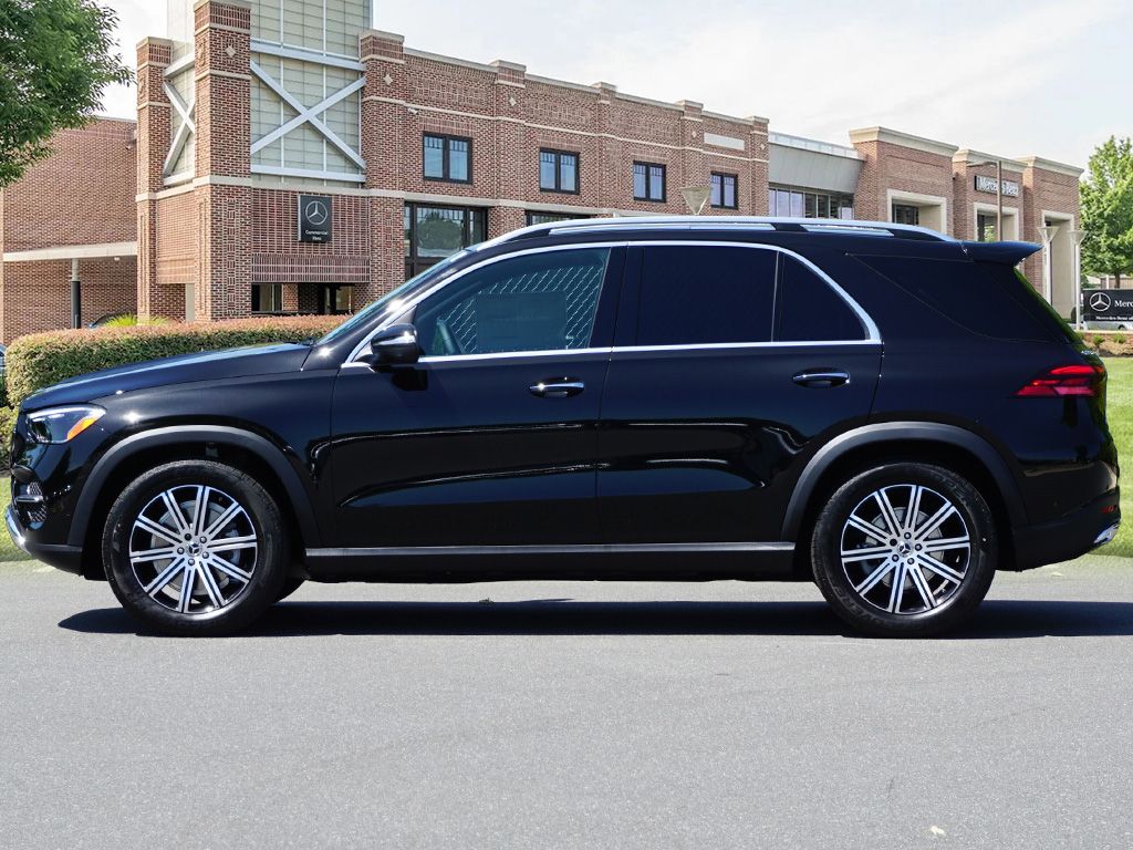 Thumbnail: 2026 Mercedes-Benz GLE - 8