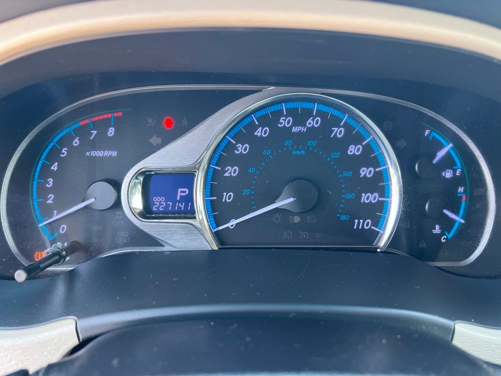 Used 2014 Toyota Sienna Van