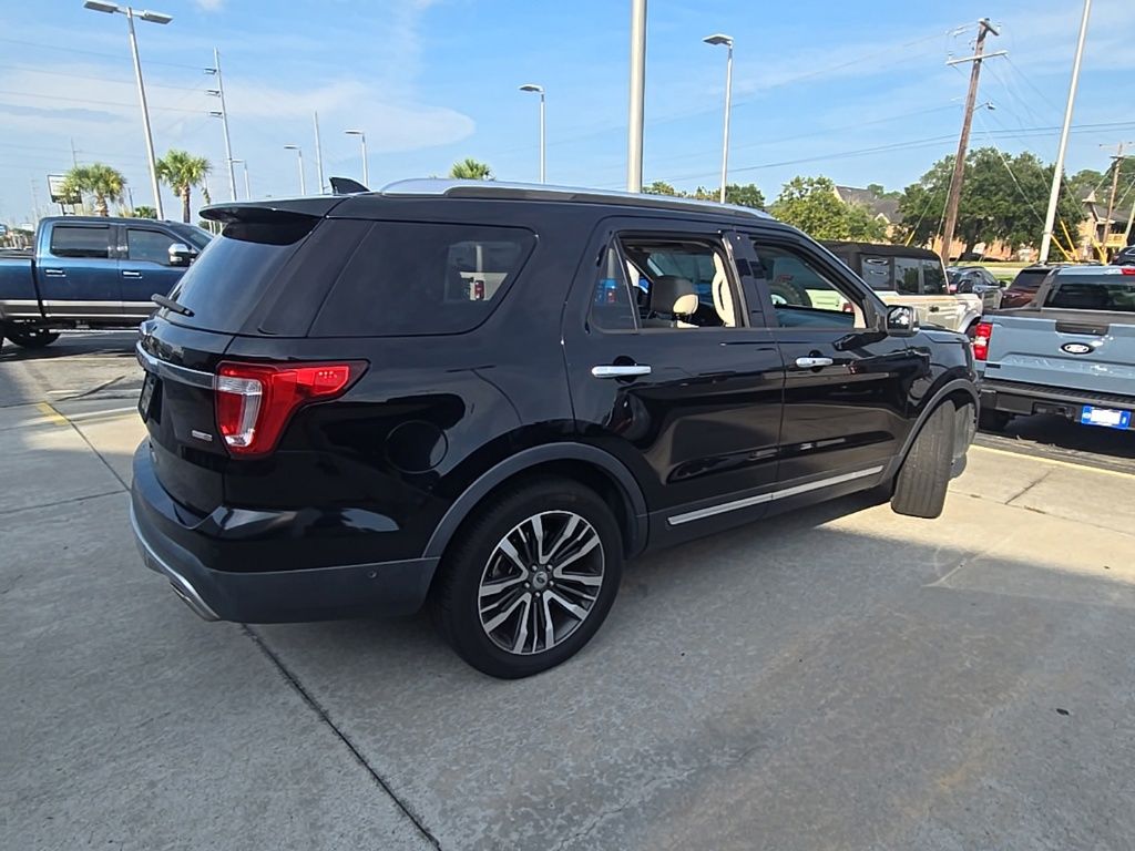 2017 Ford Explorer Platinum