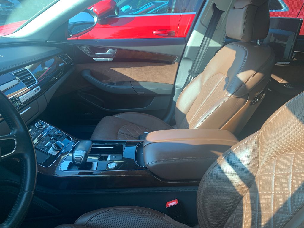Thumbnail: 2016 Audi A8 - 5