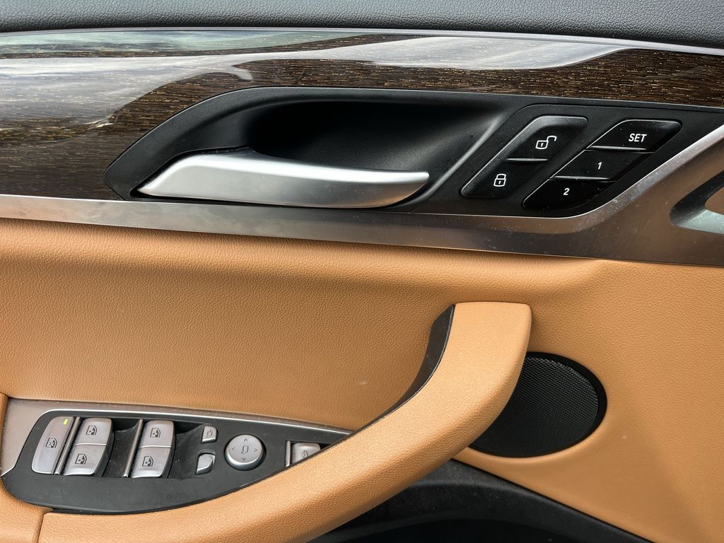 Thumbnail: 2022 BMW X3 - 13