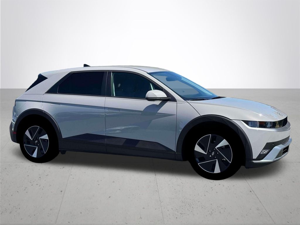 2025 Hyundai IONIQ 5 SE