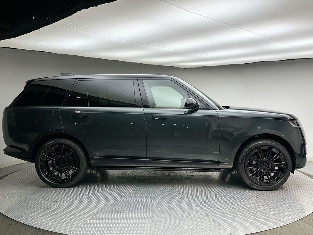 Thumbnail: 2026 Land Rover Range Rover - 12