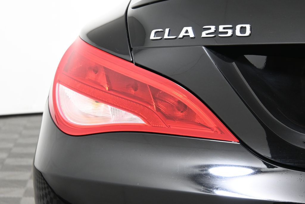 2019 Mercedes-Benz CLA 250 12