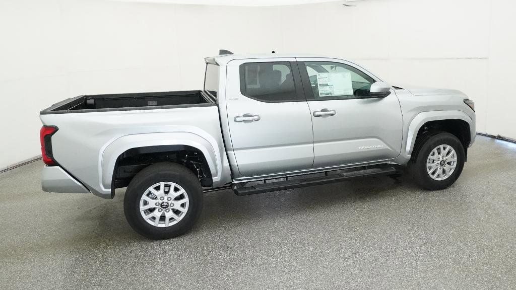 Thumbnail: 2025 Toyota Tacoma - 14