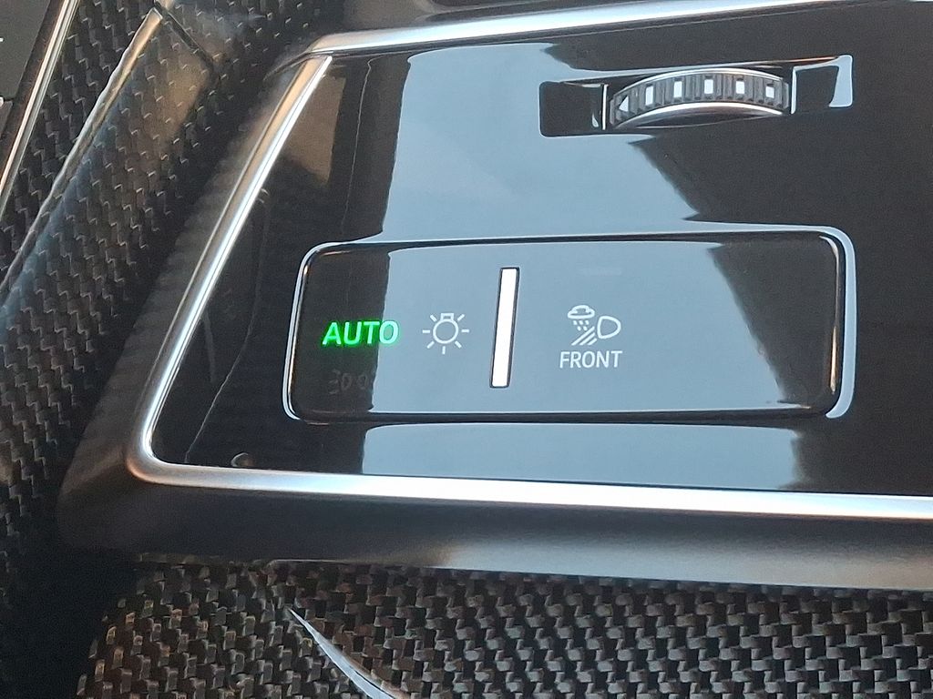 Thumbnail: 2023 Audi SQ8 - 24