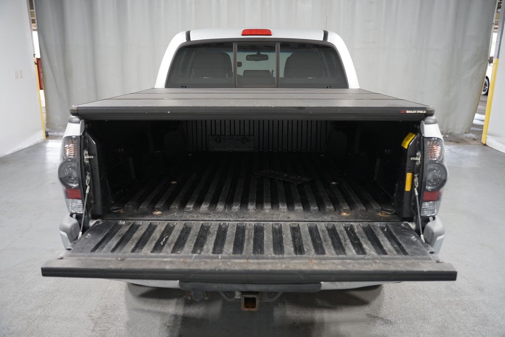 2013 Toyota Tacoma Base 31