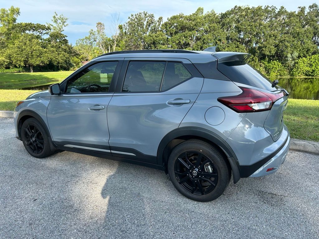 Thumbnail: 2021 Nissan Kicks - 3