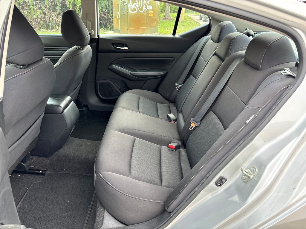 Used 2020 Silver Nissan 2.5 S image 26