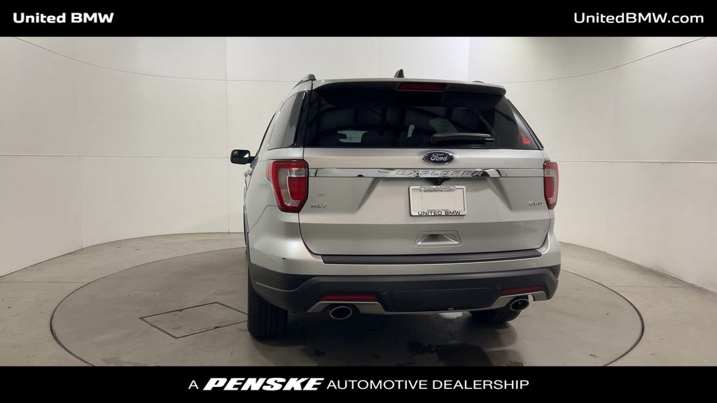 Thumbnail: 2018 Ford Explorer - 7