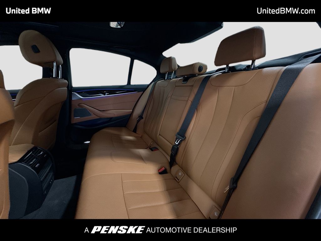 Thumbnail: 2023 BMW 5 Series - 13