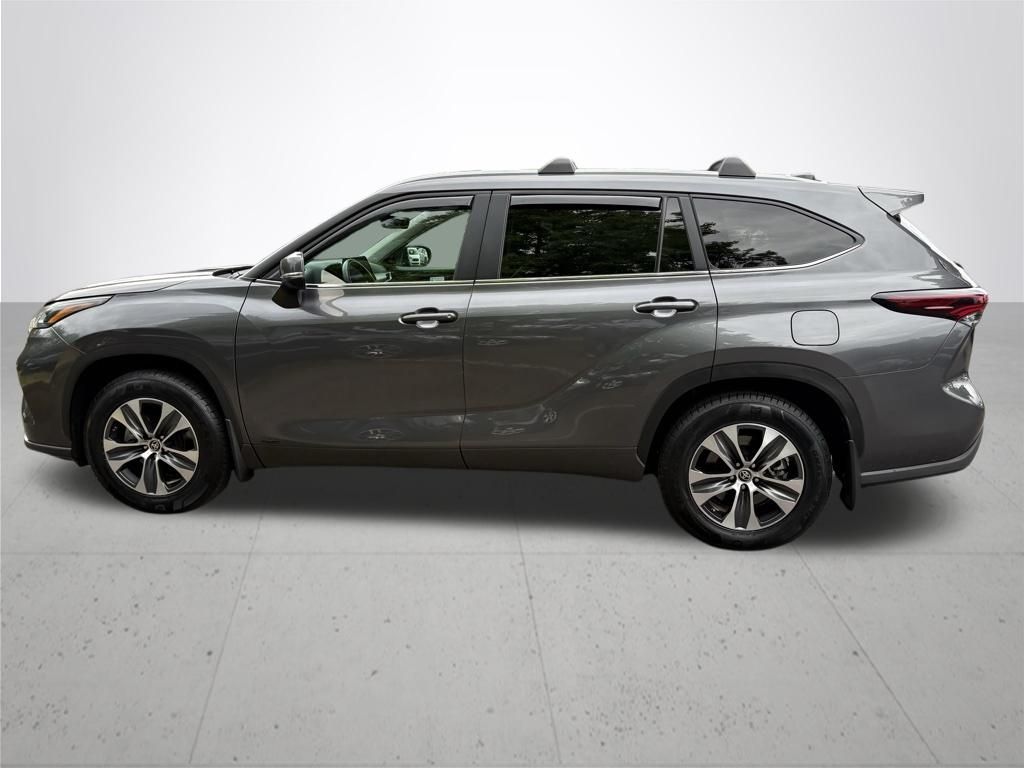 2024 Toyota Highlander Hybrid XLE