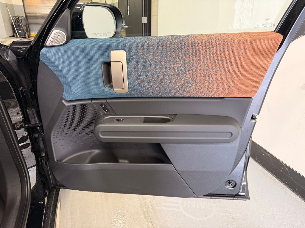 Thumbnail: 2025 MINI Cooper Countryman - 27