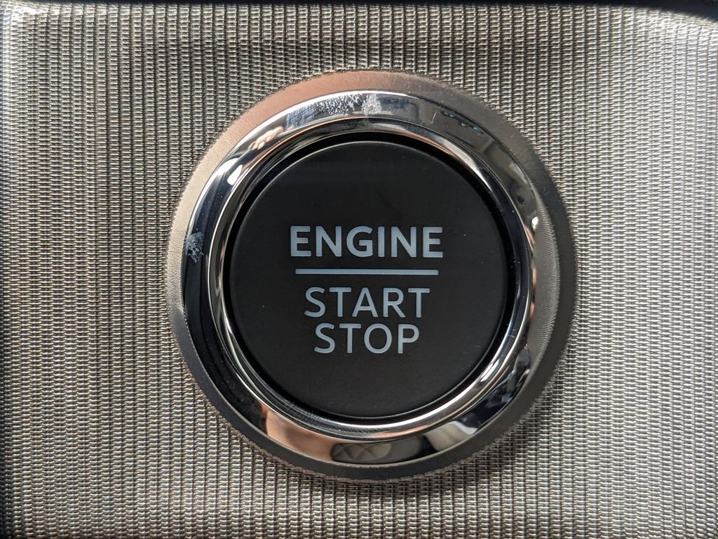 2025 Ford F-450 Super Duty Platinum
