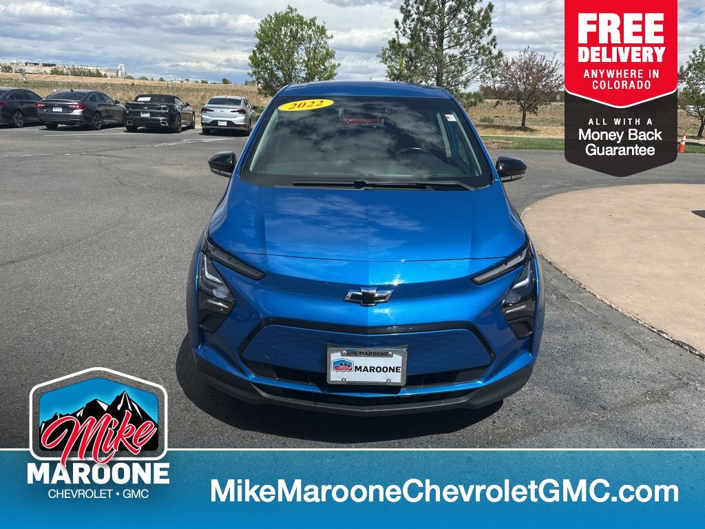 Bright Blue Metallic 2022 Chevrolet Bolt EV 1LT FWD Hatchback Front-Wheel Drive 1-Speed Automatic