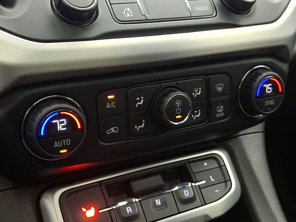 Thumbnail: 2020 GMC Acadia - 19