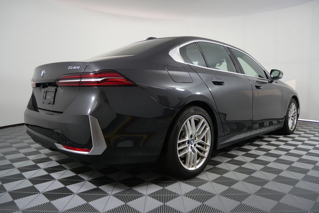 2024 BMW 5 Series 530i 3