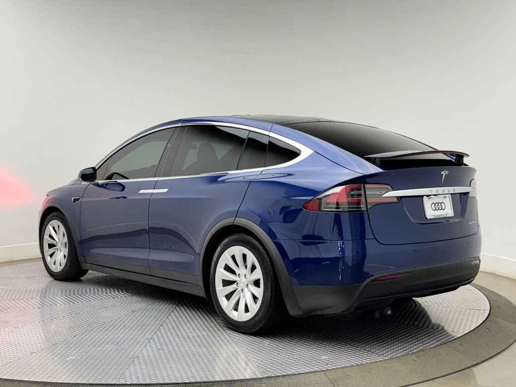 2020 Tesla Model X Long Range 8