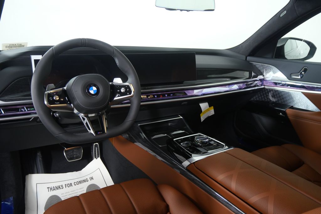 Thumbnail: 2026 BMW 7 Series - 18