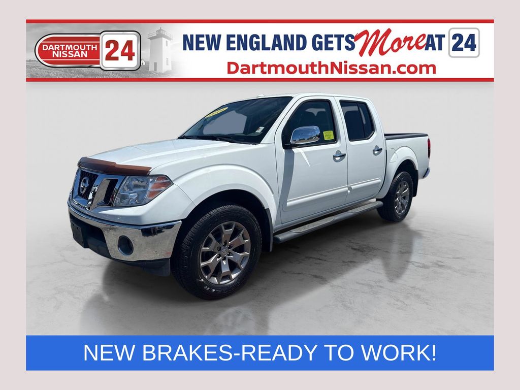 Glacier White 2014 Nissan Frontier SL Crew Cab 4WD Pickup Truck Four-Wheel Drive 5-Speed Automatic Overdrive