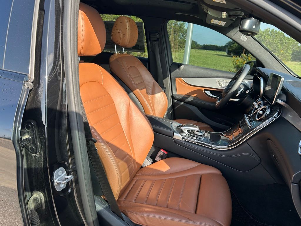 2019 Mercedes-Benz GLC 43 AMG 19