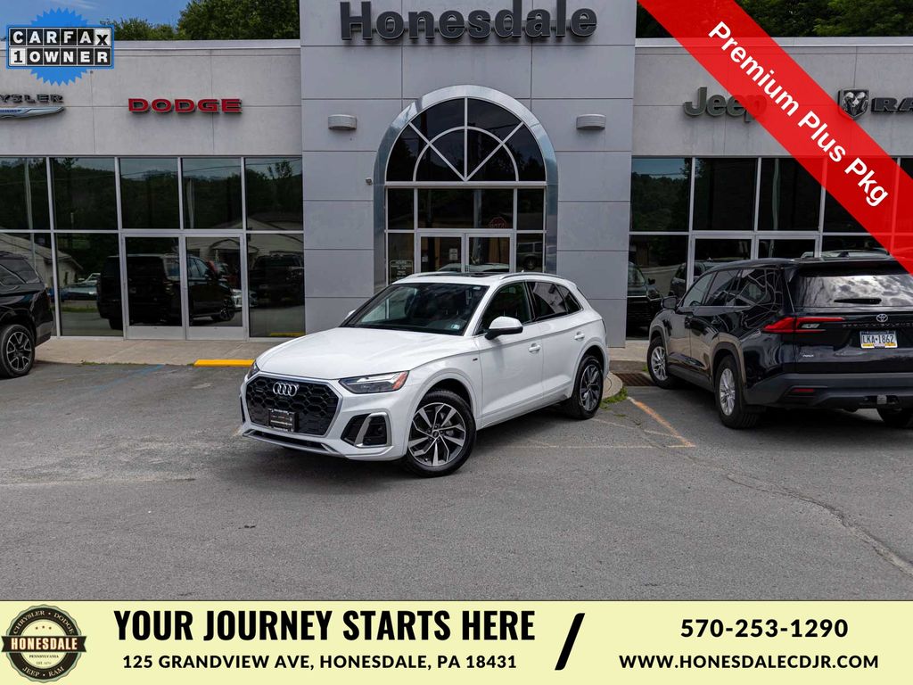 Glacier White Metallic 2024 Audi Q5 SUV / Crossover All-Wheel Drive 7-Speed Automatic