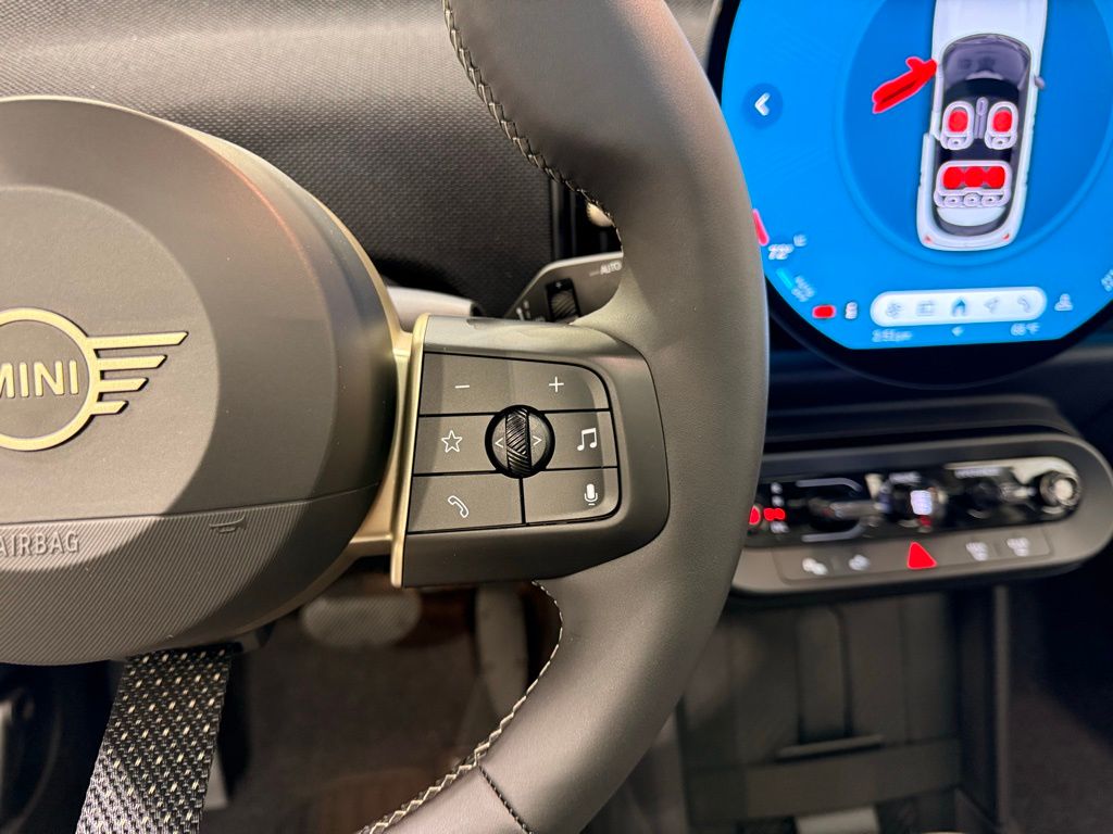 Thumbnail: 2025 MINI Cooper - 14