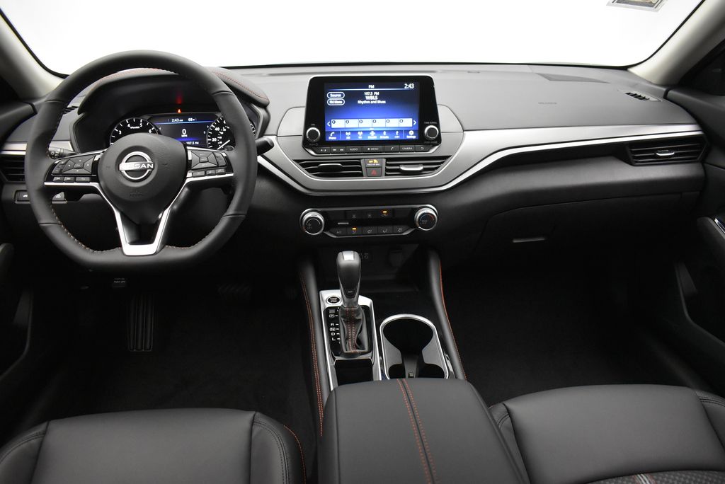 Thumbnail: 2025 Nissan Altima - 28