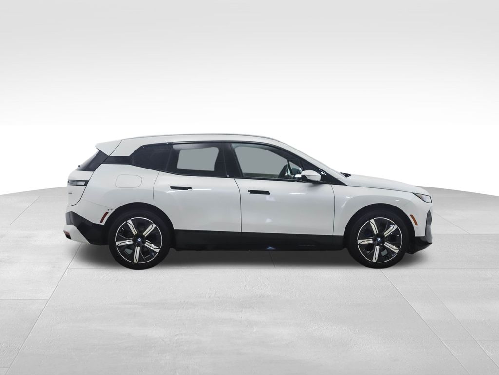 Thumbnail: 2024 BMW iX - 6