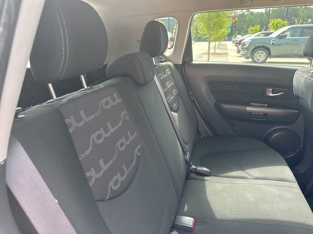 2013 Dune Kia Soul Plus FWD Hatchback