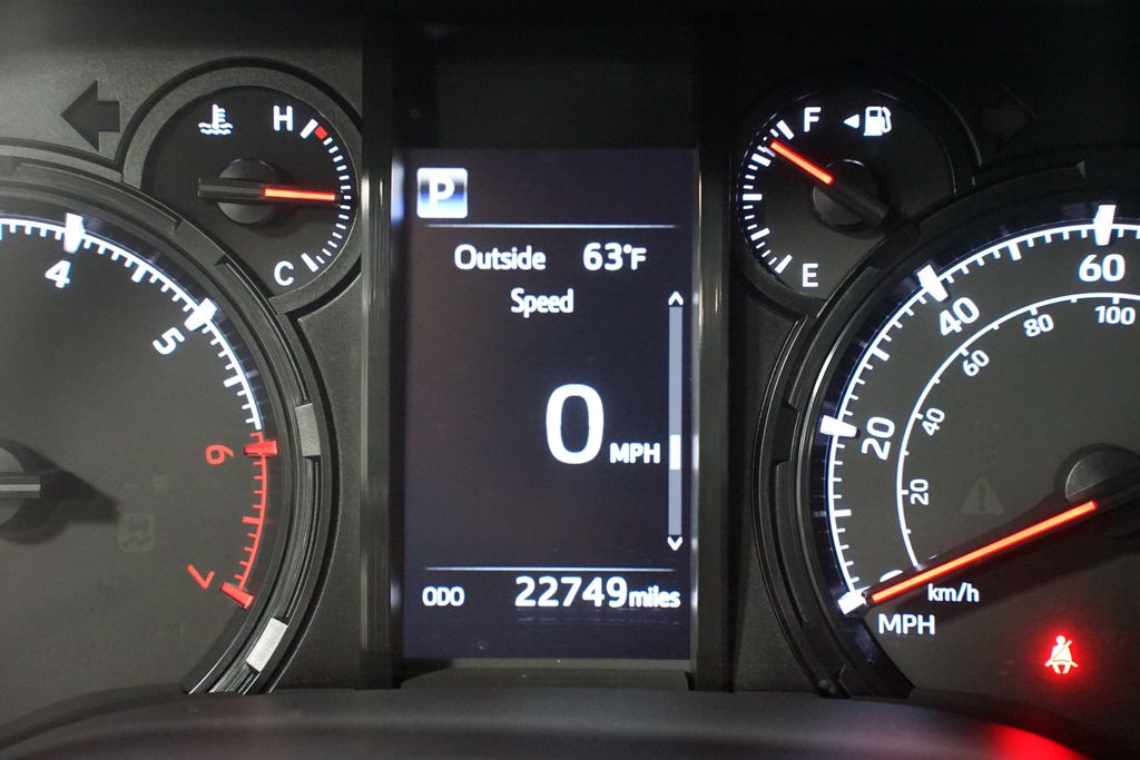 Thumbnail: 2024 Toyota 4Runner - 17