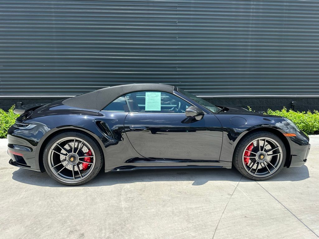 2025 Porsche 911 Turbo 8