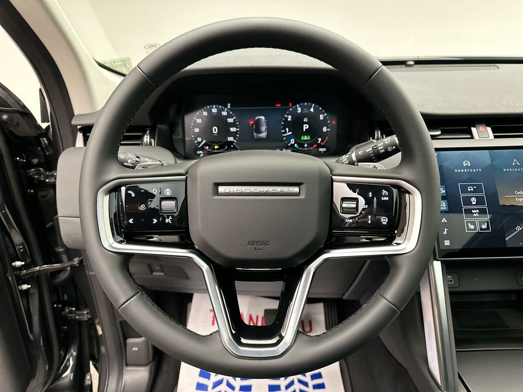 2025 Land Rover Discovery Sport S 11