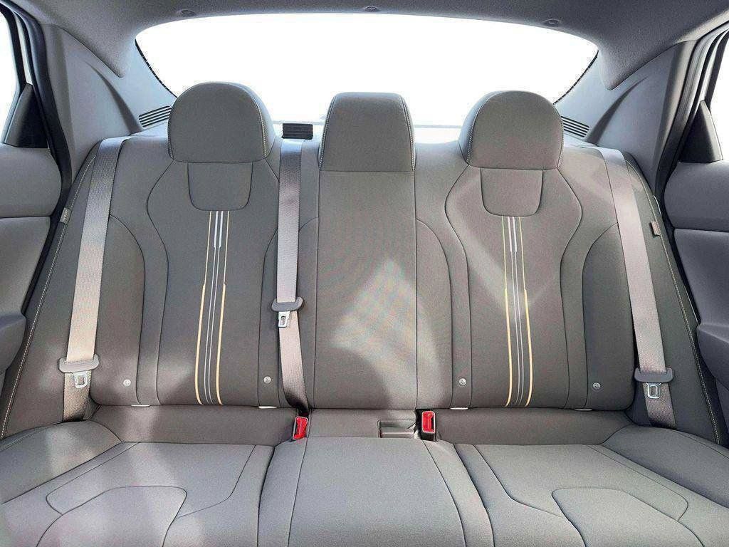 New 2026 White Hyundai SEL Sport image 16