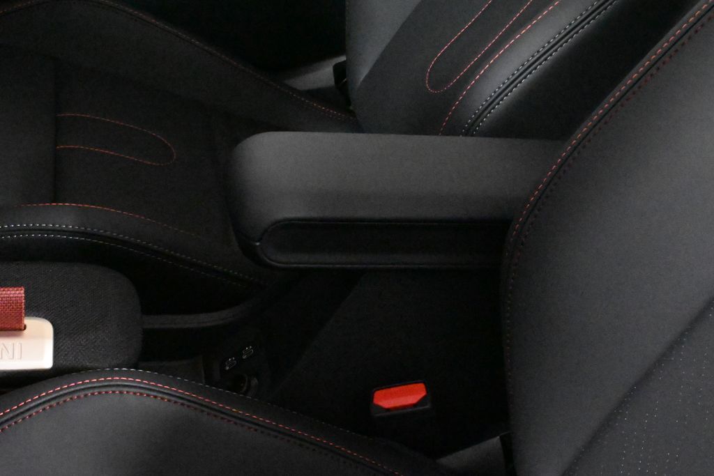 Thumbnail: 2026 MINI Cooper - 32