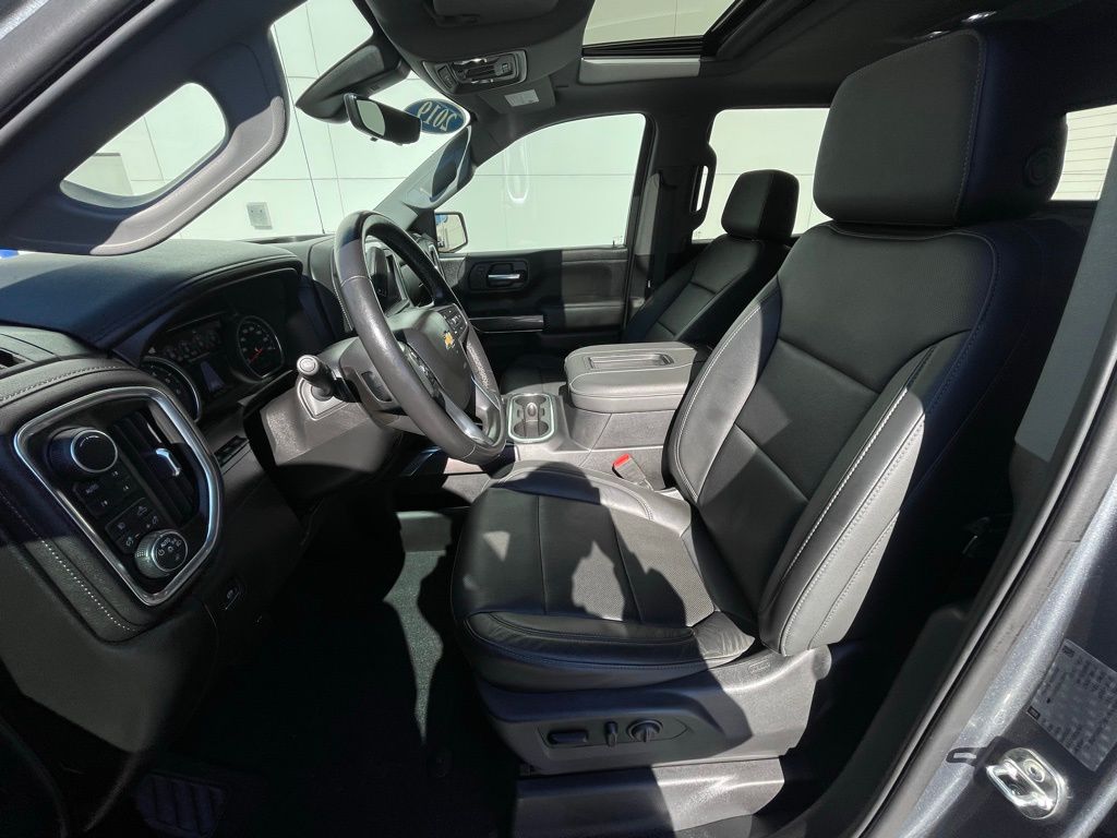 Thumbnail: 2019 Chevrolet Silverado 1500 - 26