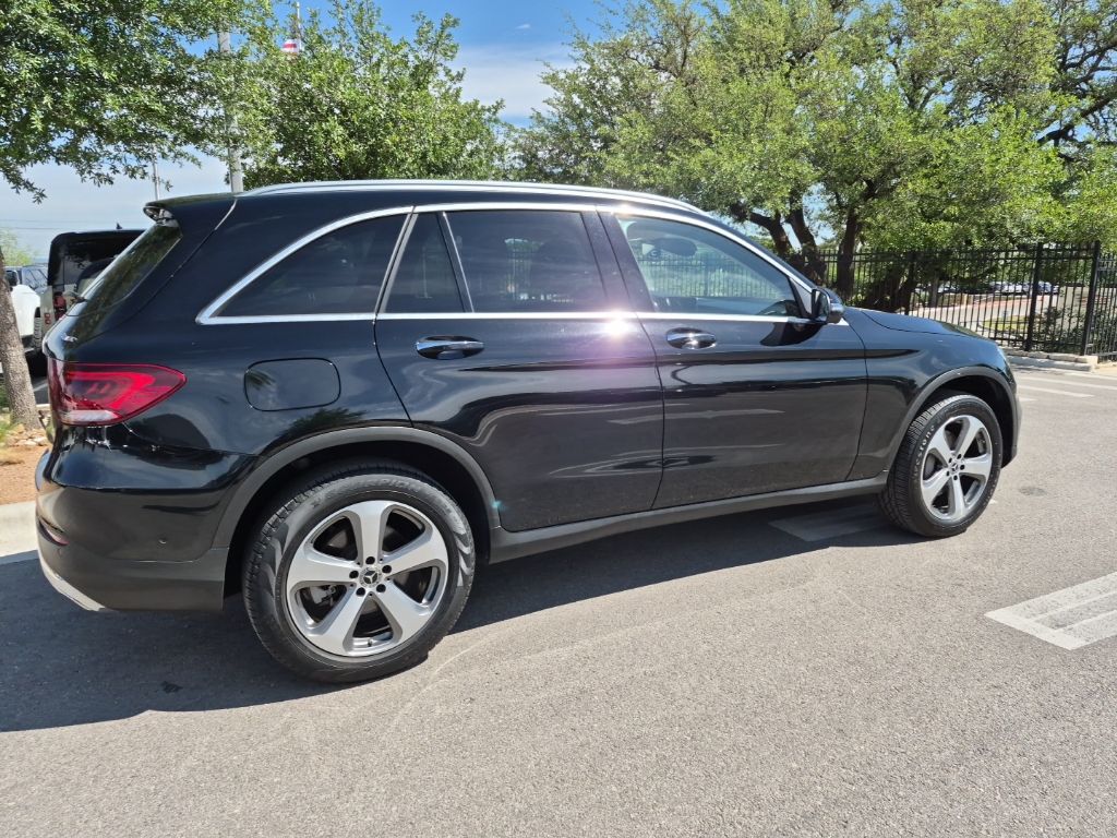 Used Car 2022 Mercedes-benz Glc  Glc 300 For Sale Under $35,000 In Austin, Texas