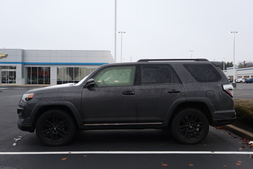 Thumbnail: 2019 Toyota 4Runner - 7