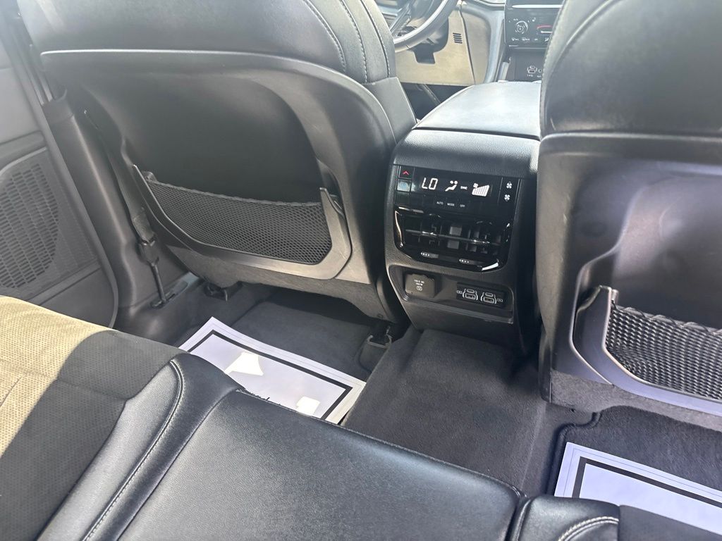 Used 2024 Jeep Grand Cherokee L SUV