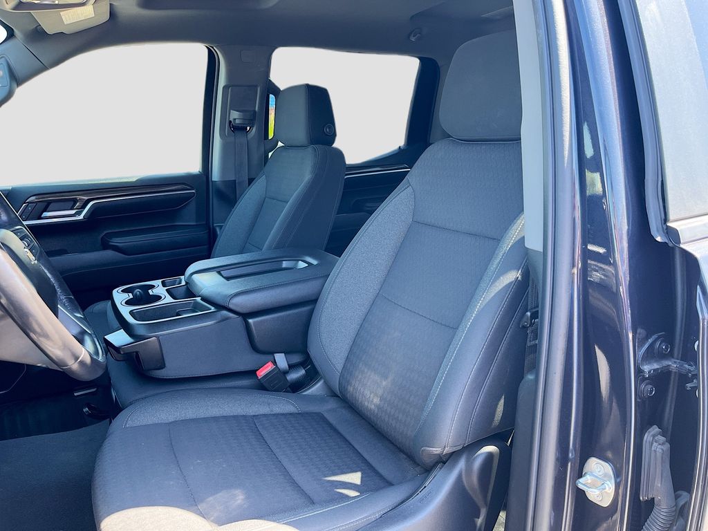 Used 2022 Gray Chevrolet LT image 20