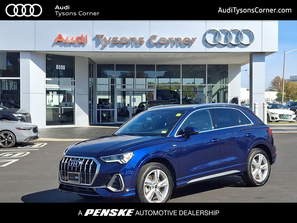 2024 Audi Q3 Premium -
                Vienna, VA