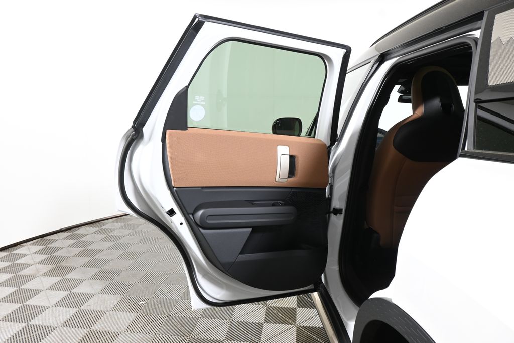 Thumbnail: 2027 MINI Cooper Countryman - 30