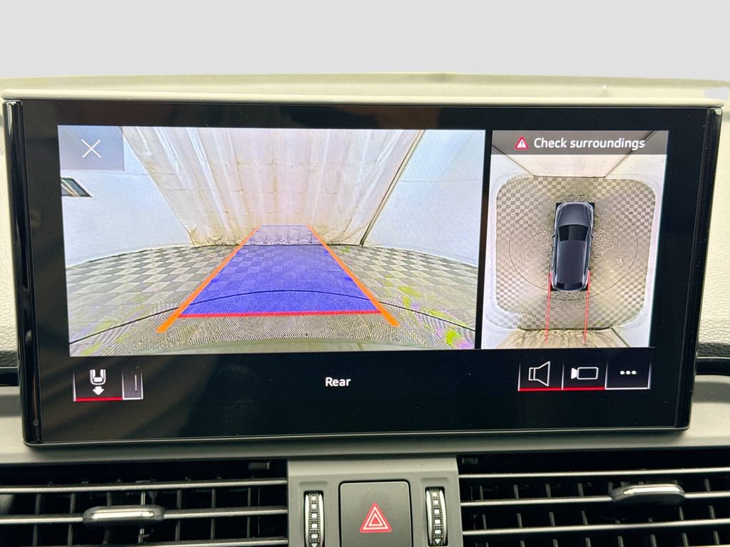 Thumbnail: 2025 Audi Q5 - 15