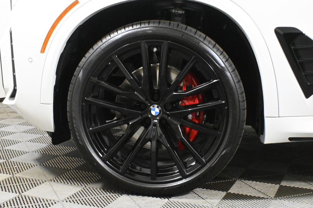 Thumbnail: 2026 BMW X5 - 12