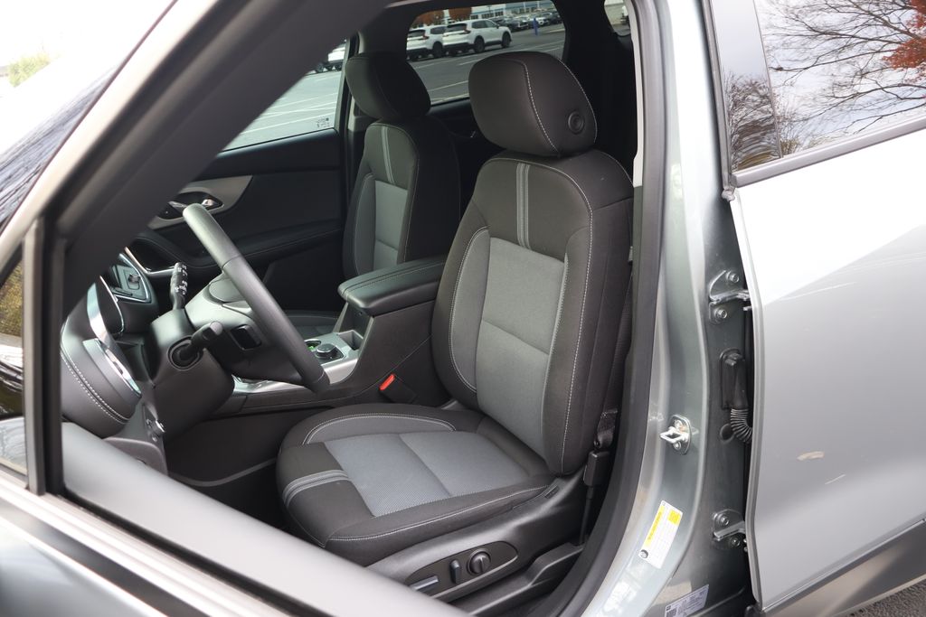 Thumbnail: 2024 Chevrolet Blazer - 31