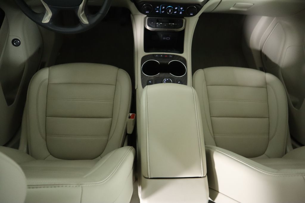 2021 GMC Acadia Denali 16