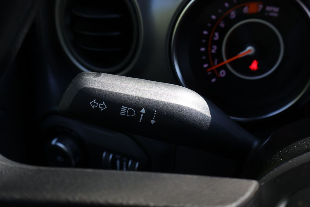 Thumbnail: 2022 Jeep Wrangler - 24