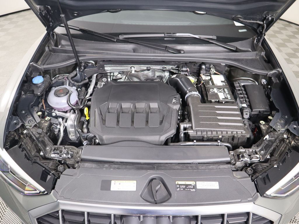 Thumbnail: 2025 Audi Q3 - 30