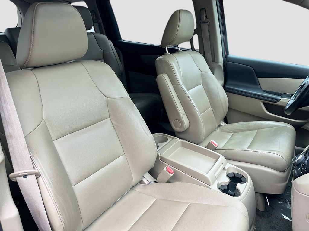Used 2015 Red Honda EX-L image 29
