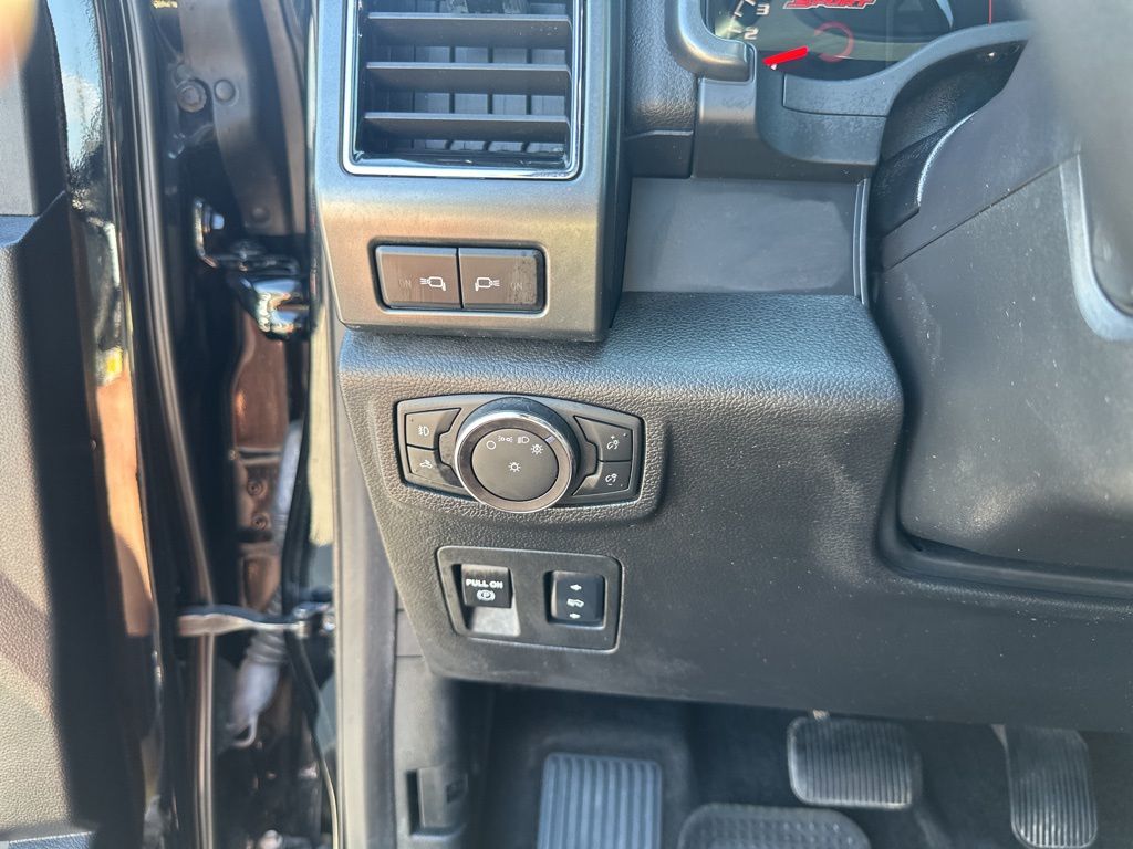 Used Car 2018 Ford F-150  Lariat For Sale Under $35,000 In Austin, Texas